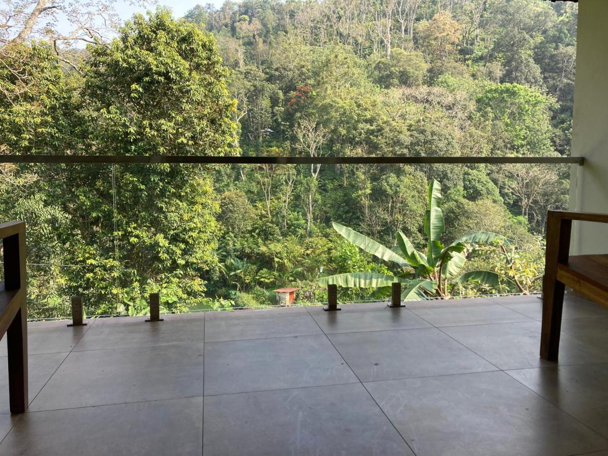 Spice Forest Plantation Homestay, Thekkady Vandiperiyar Luaran gambar